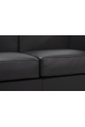 Sofa dwuosobowa SOFT LC2 czarna - włoska skóra naturalna, metal - King Home