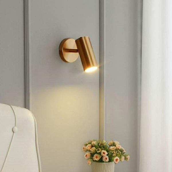 Lampa ścienna SPOT złota - Moosee