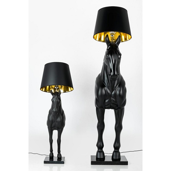 Lampa podłogowa KOŃ HORSE STAND M czarna - włókno szklane - Moosee