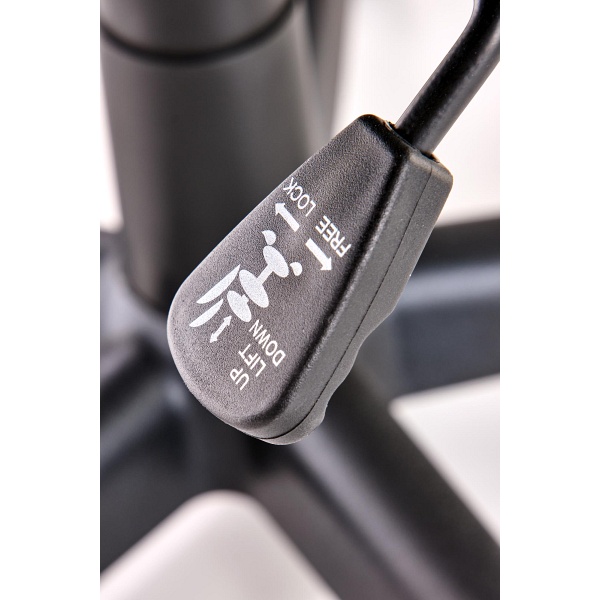 Fotel BERKEL gabinetowy czarno-czerwony - Halmar