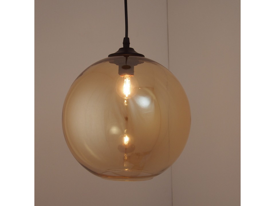 Lampa wisząca LOVE BOMB bursztynowa 25 cm Step Into Design