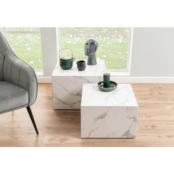 Zestaw 2 stolików kawowych Dice marmur biały - ACTONA