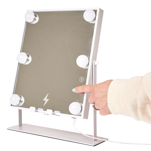 Lustro LED z głośnikiem i ładowarką - Intesi