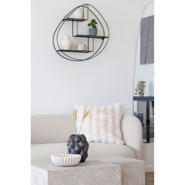 Sofa dwuosobowa Mykonos beżowa skandynawska tapicerowana do salonu na metalowych nogach ( Rozmiar: uniwersalny )