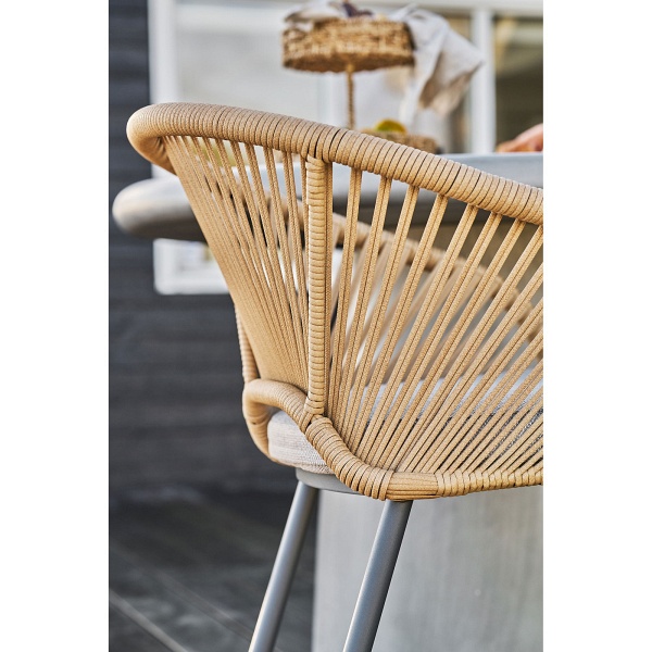 Krzesło Novella boho aluminiowe beżowe z podłokietnikami do jadalni ( Rozmiar: uniwersalny )