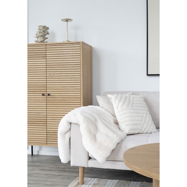 Komoda Kyoto wysoka skandynawska na nóżkach dąb do salonu 80 cm ( Rozmiar: uniwersalny )