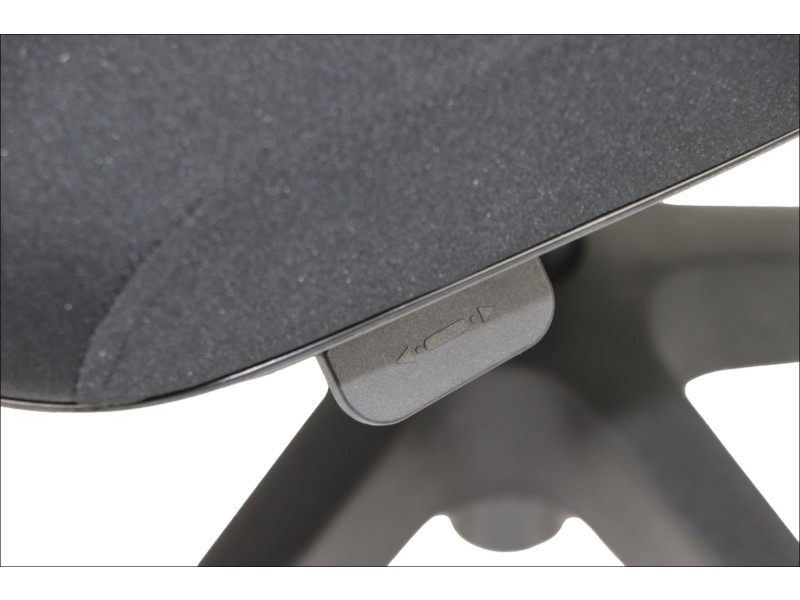 Krzesło obrotowe LARCK czarny Stema