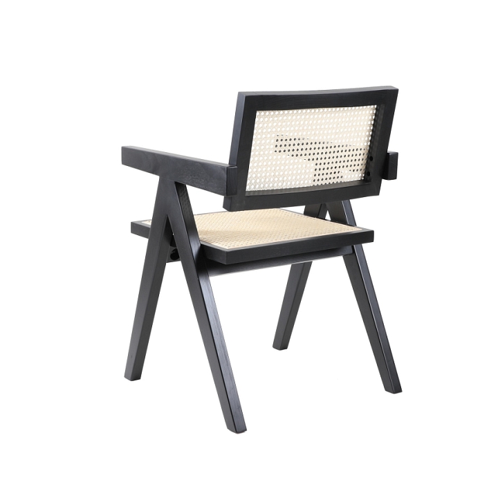 Krzesło BOHO drewniane w kolorze czarnym z podłokietnikami - Step Into Design