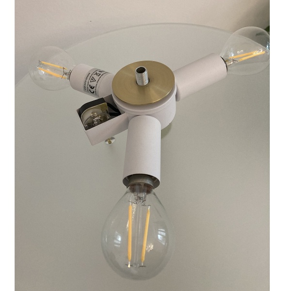 Lampa stołowa ARTDECO biało - złota Step Into Design