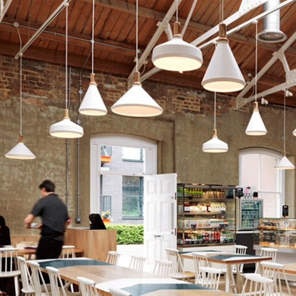 Lampa wisząca NORDIC WOODY biało-drewniana 35 cm Step Into Design