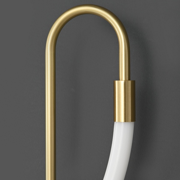 Lampa ścienna ESSA złota 90 cm Step Into Design