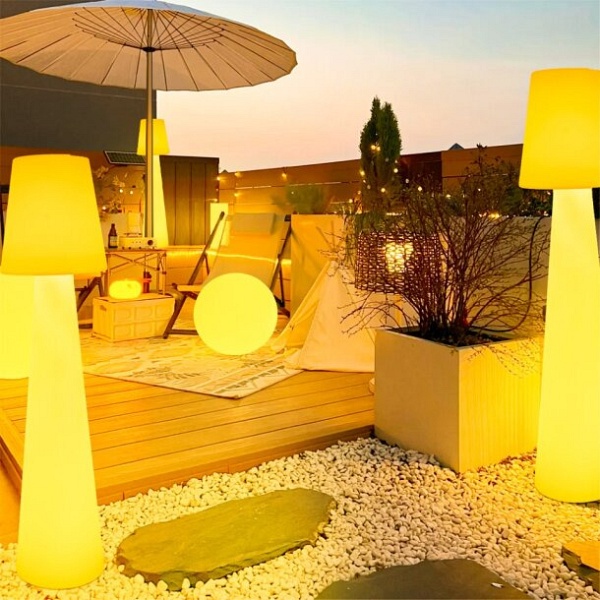 Lampa ogrodowa stojąca GARDENA XL LED RGBW 16 kolorów 180 cm Step Into Design