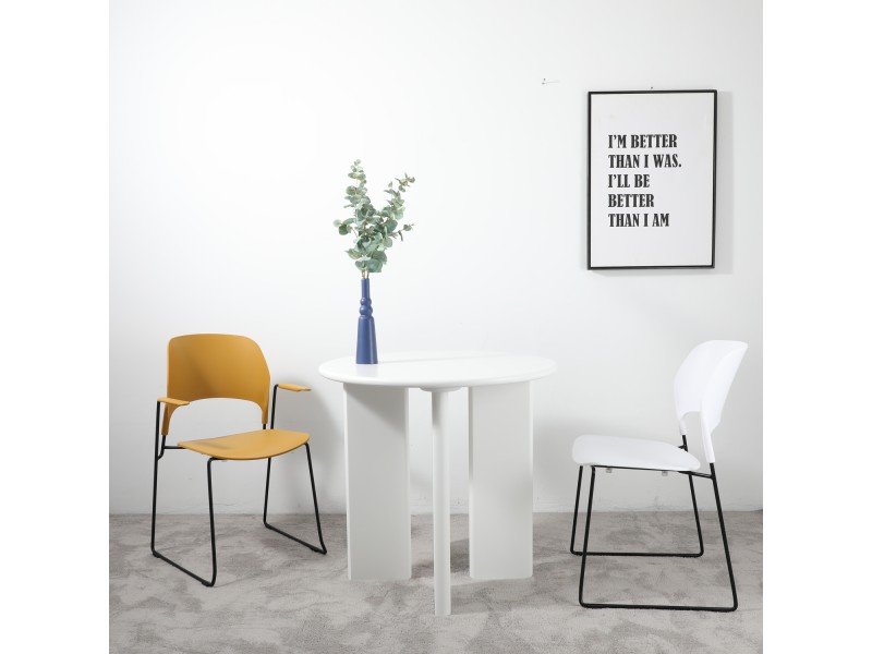 Krzesło TIPICO czerwono czarne Step Into Design