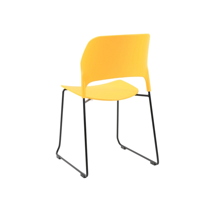 Krzesło TIPICO - polipropylen, żółte siedzisko, stelaż czarny - Step Into Design