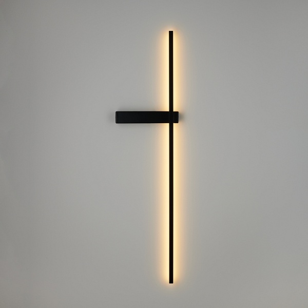 Lampa ścienna SOUL LED czarna 90 cm Step Into Design