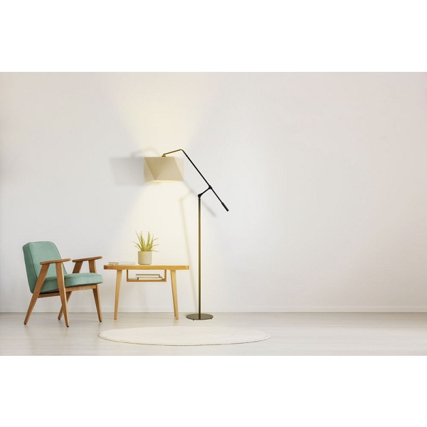 Lampa podłogowa w stylu industrialnym COLMA  Lysne